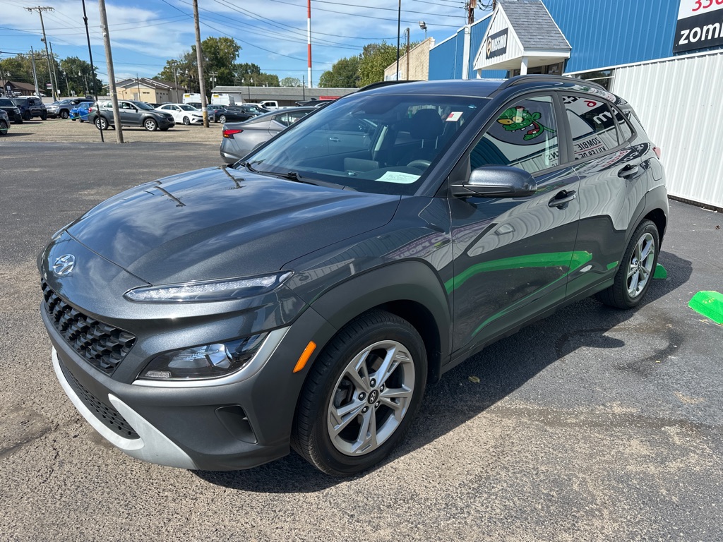 Photo 3 of 2023 Hyundai KONA SEL