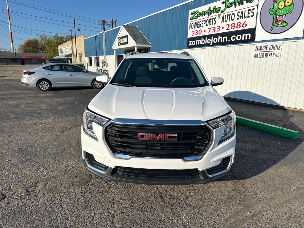 Photo 2 of 2022 GMC Terrain SLE