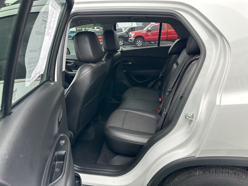 2019 Chevrolet Trax LT - Photo 16