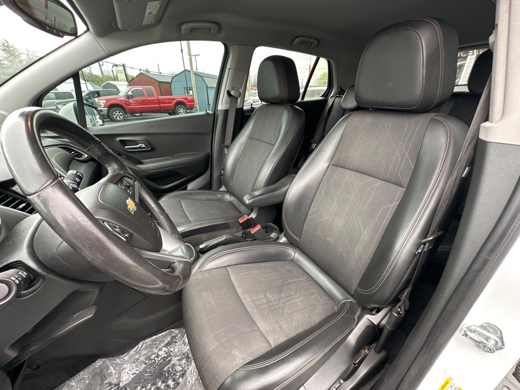 2019 Chevrolet Trax LT - Photo 11