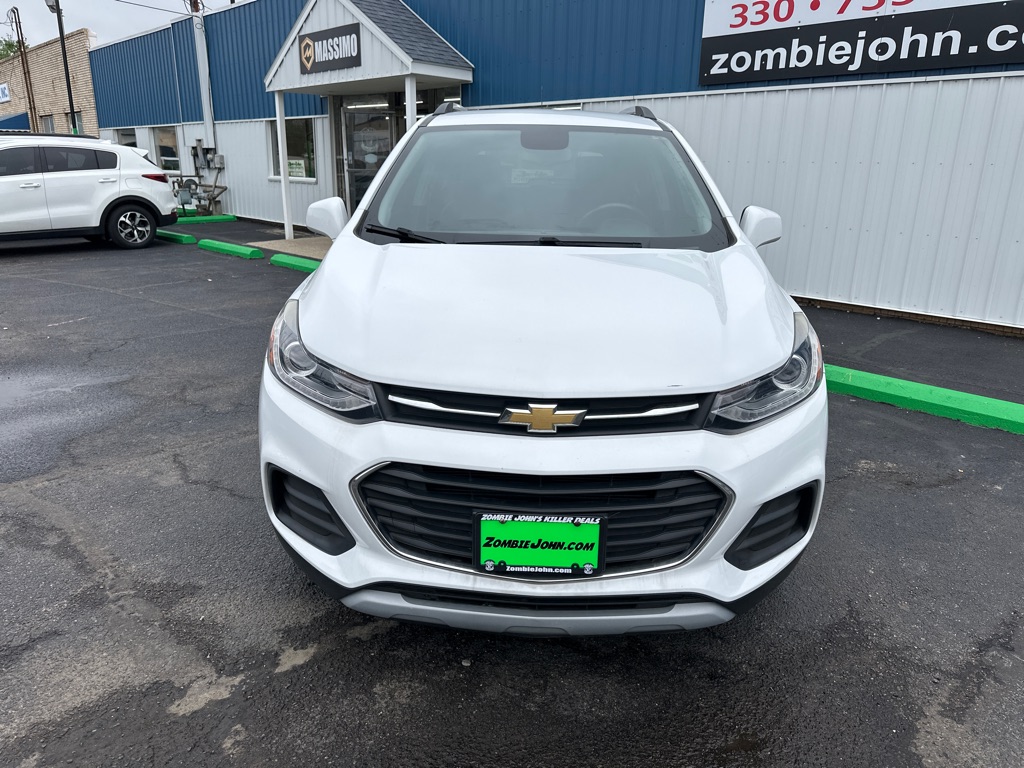 2019 Chevrolet Trax 1LT - Image 2