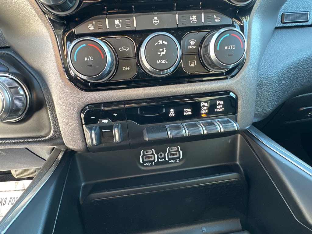 2020 RAM Ram 1500 Pickup Laramie - Photo 17