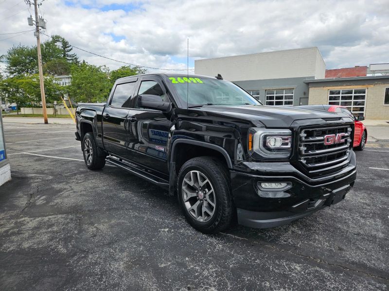 2017 GMC Sierra 1500 SLT - Image 2