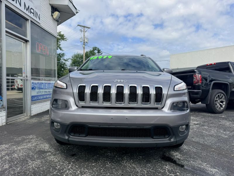 2018 Jeep Cherokee Latitude Plus - Image 3