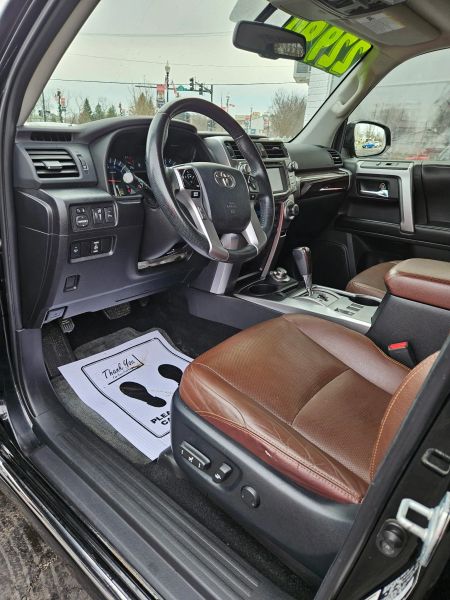 2016 Toyota 4Runner Limited - Photo 7