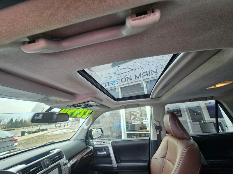 2016 Toyota 4Runner Limited - Photo 11