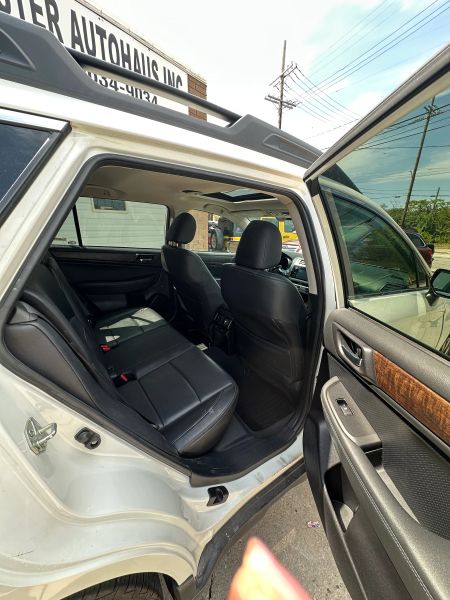 2017 Subaru Outback Limited - Photo 12