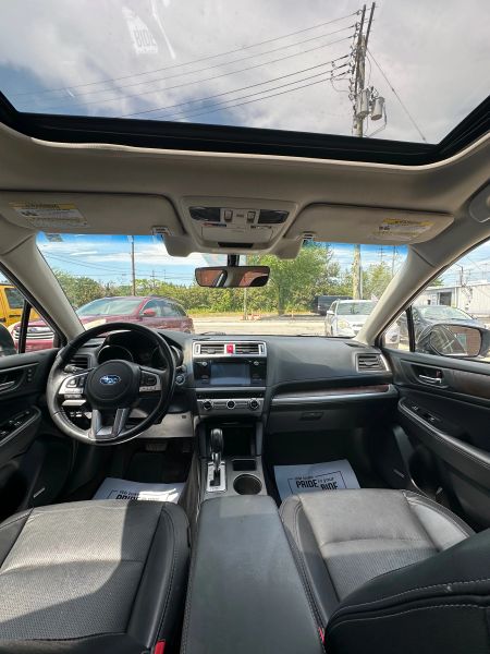 2017 Subaru Outback Limited - Photo 8