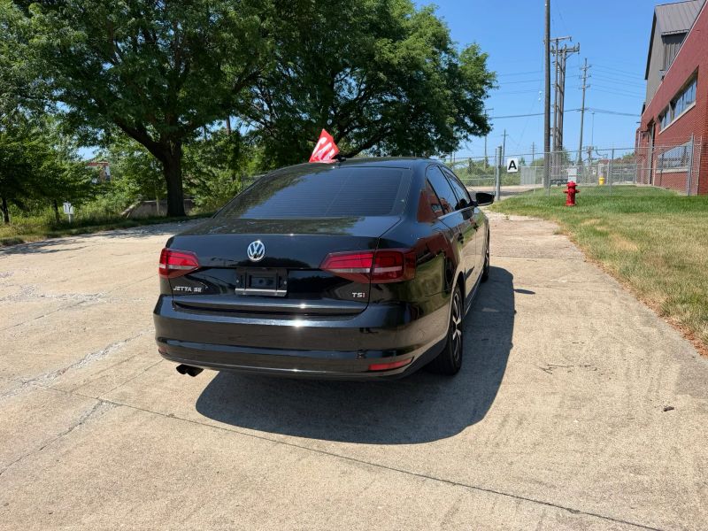 2017 Volkswagen Jetta 1.4T SE - Image 5