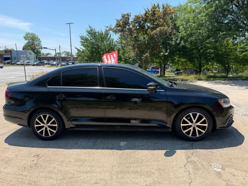 2017 Volkswagen Jetta 1.4T SE - Image 4