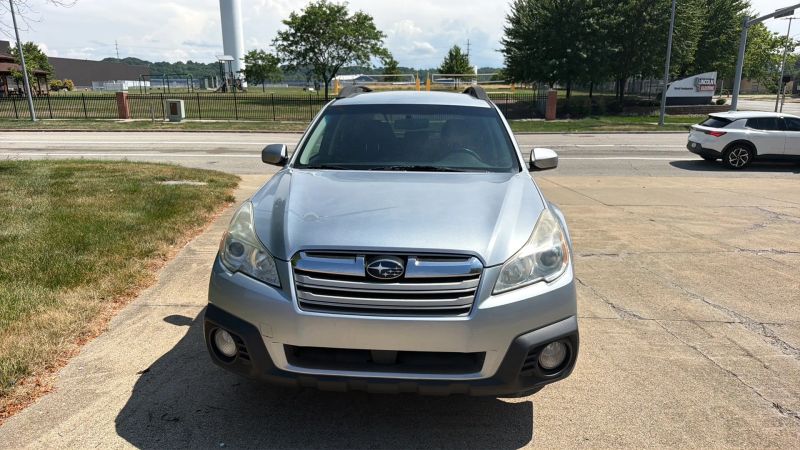 2014 Subaru Outback 2.5i Premium - Main Image