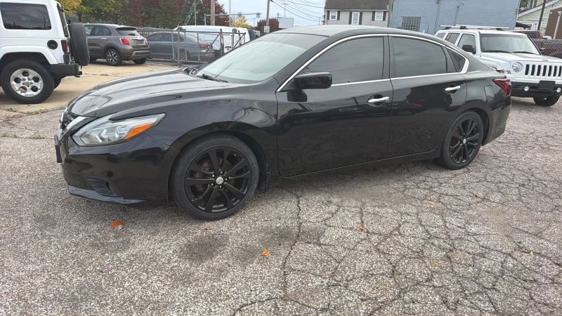 2018 Nissan Altima 2.5 SR - Image 5