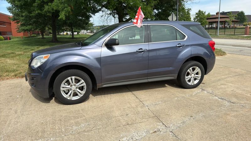 2013 Chevrolet Equinox LS - Image 2