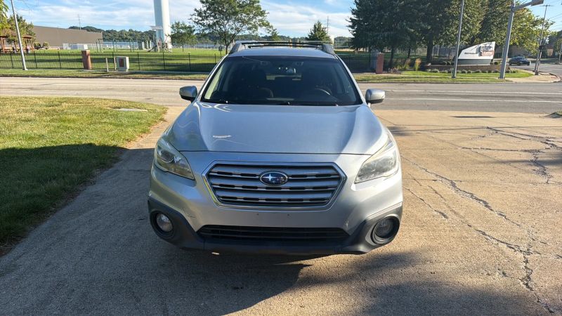 2015 Subaru Outback 2.5i Premium - Main Image