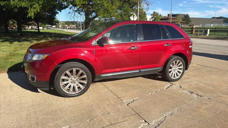 2014 Lincoln MKX Sport Utility 4D - Image 2
