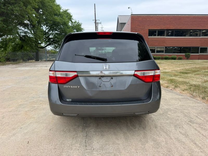 2011 Honda Odyssey EX-L - Photo 9