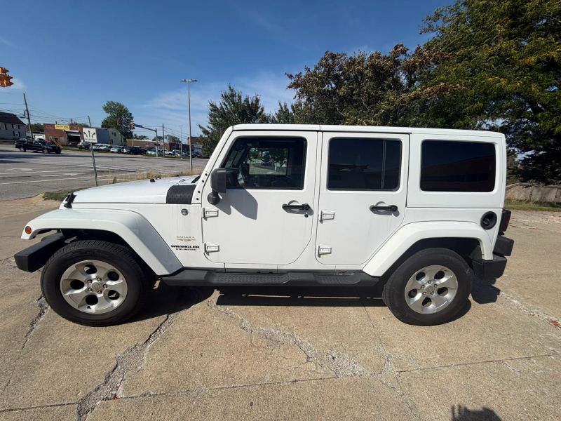 Photo 2 of 2013 Jeep Wrangler Unlimited Sahara
