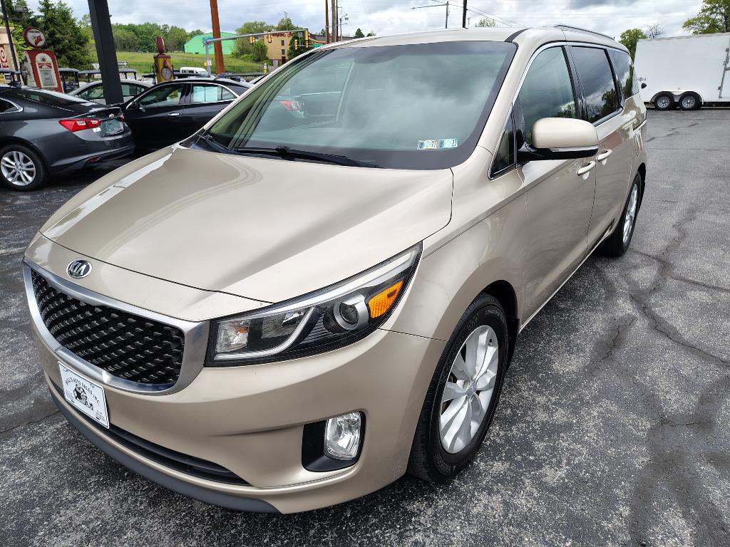 2016 Kia Sedona EX's photo
