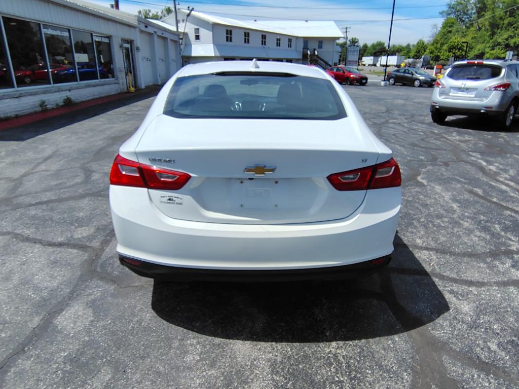 2016 Chevrolet Malibu 1LT - Photo 6