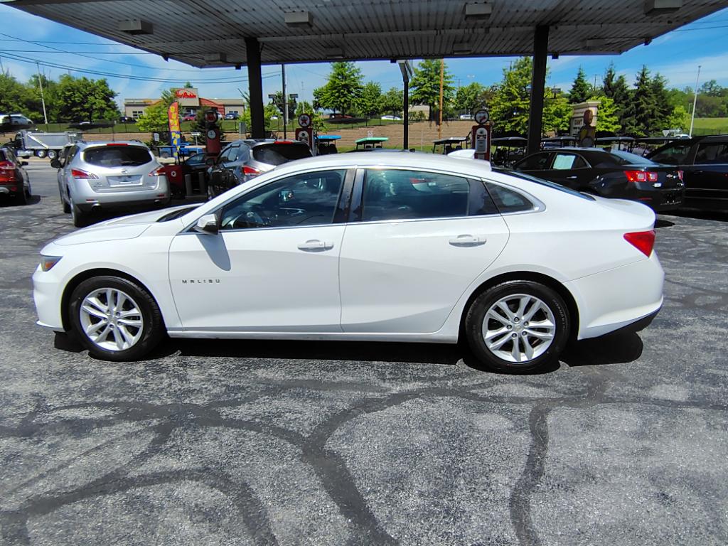 2016 Chevrolet Malibu 1LT - Photo 8
