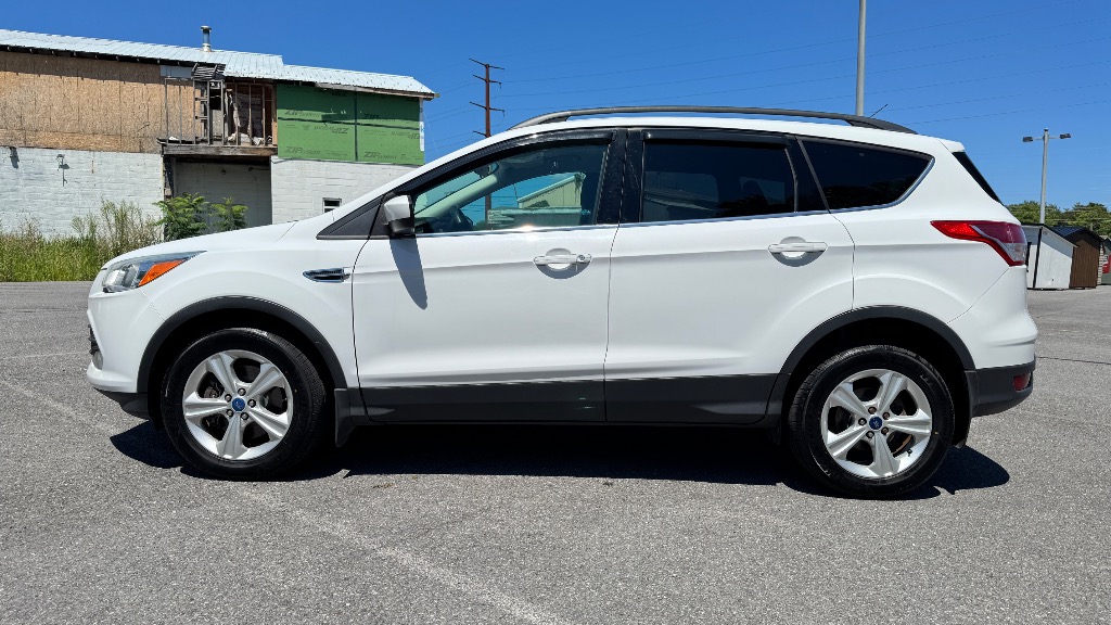 2014 Ford Escape SE - Image 2