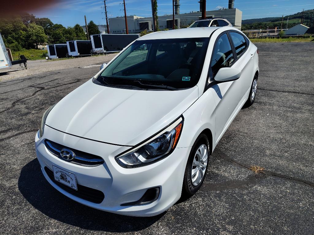 2017 Hyundai ACCENT SE - Main Image