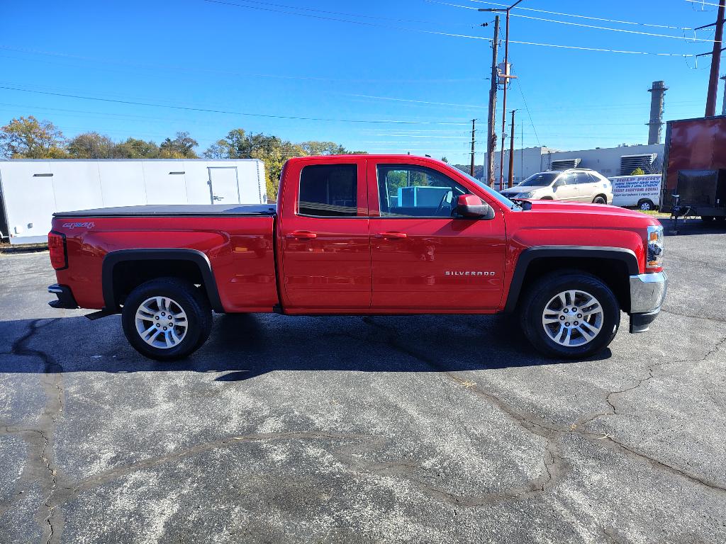 2017 Chevrolet Silverado 1500 - Image 4