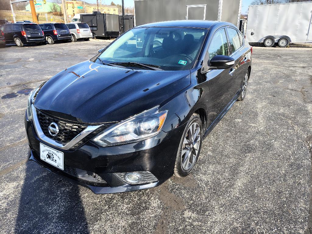 2019 Nissan Sentra SR's photo