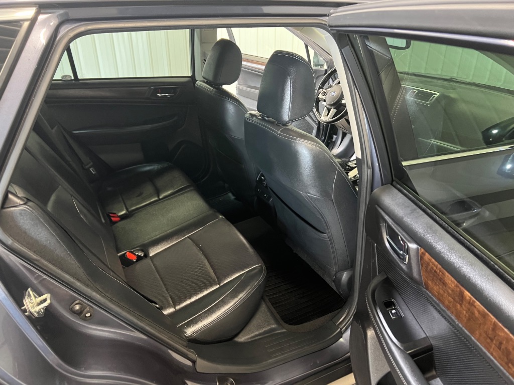 2016 Subaru Outback Limited - Photo 13