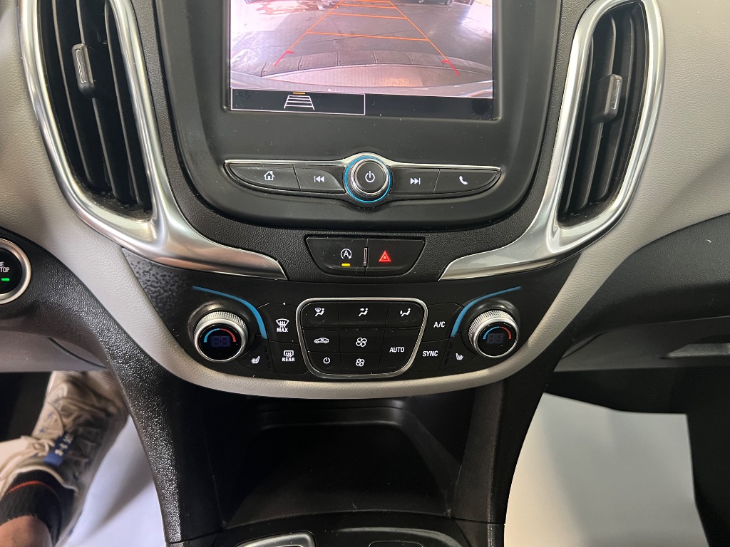 2022 Chevrolet Equinox LT - Photo 19