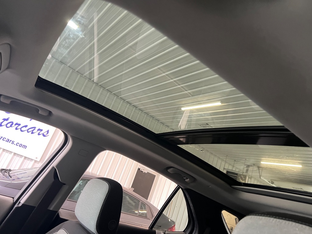 2022 Chevrolet Equinox LT - Photo 24