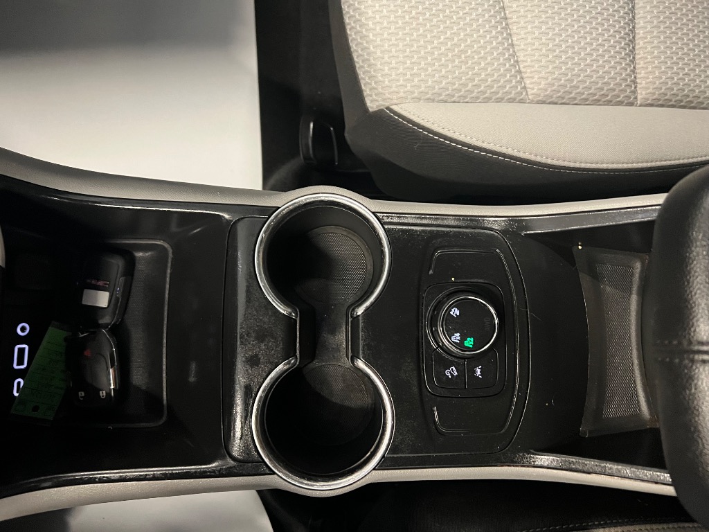 2023 GMC Terrain SLE - Photo 21