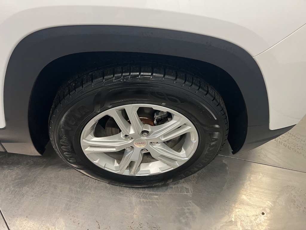 2023 GMC Terrain SLE - Photo 14