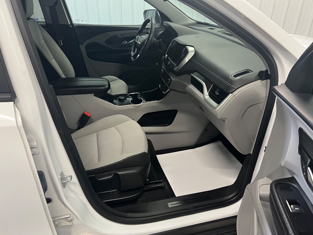 2023 GMC Terrain SLE - Photo 13