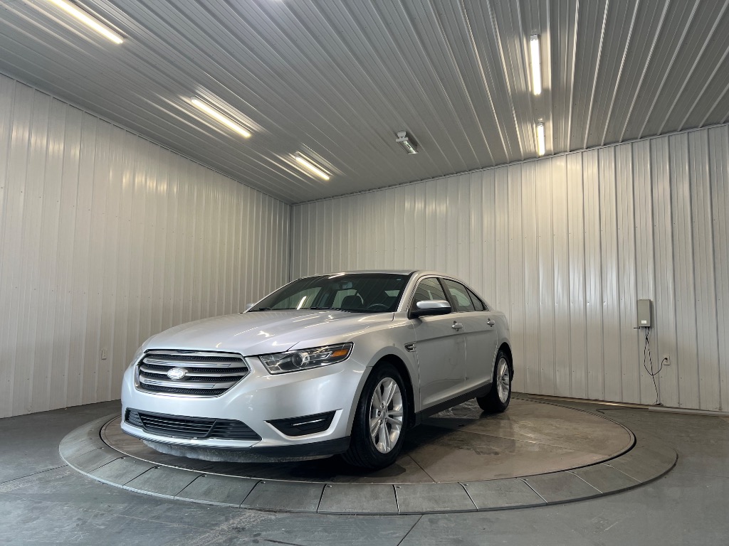 2016 Ford Taurus SEL