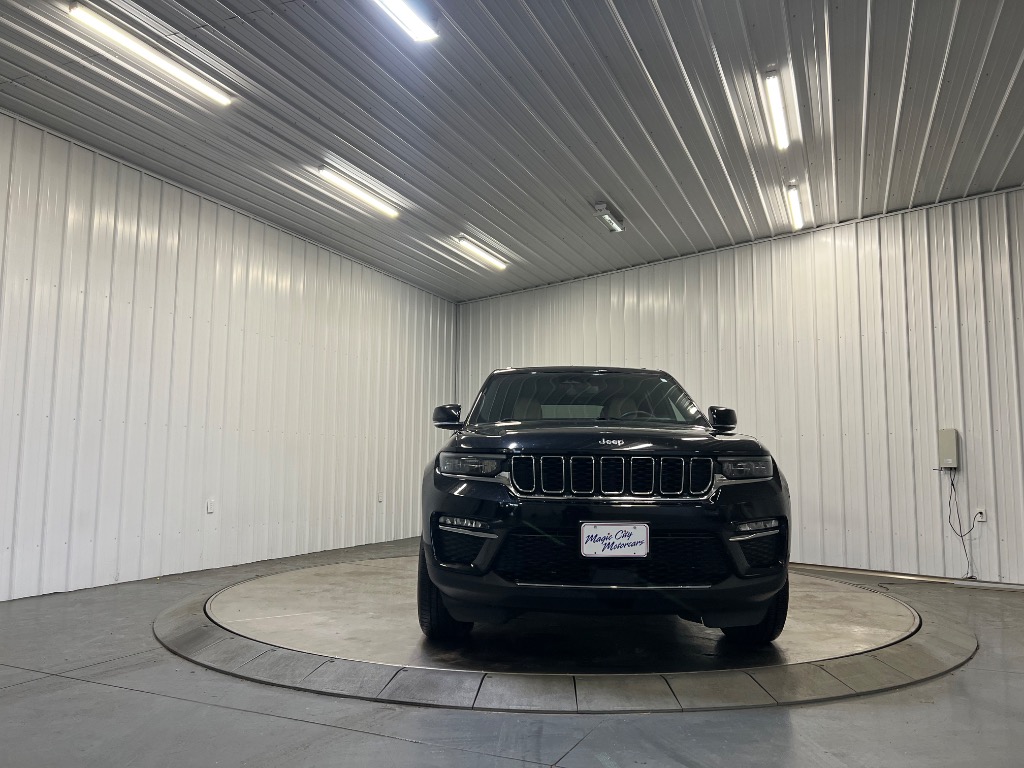 2023 Jeep Grand Cherokee Limited - Image 2
