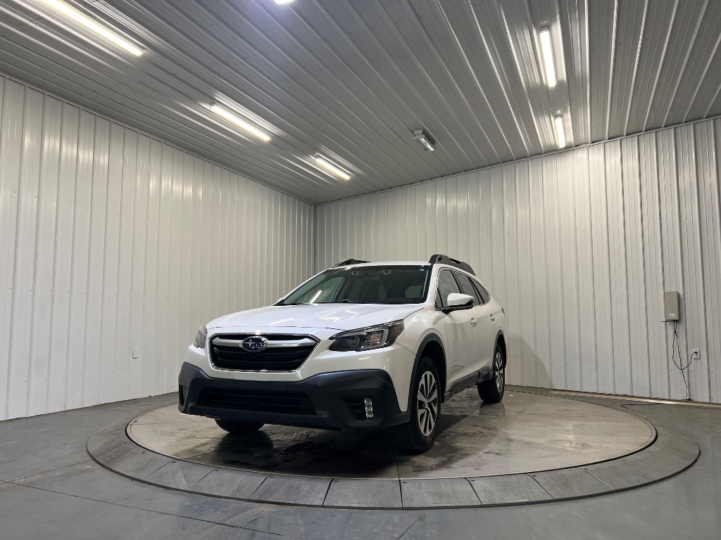 2022 Subaru Outback Premium's photo