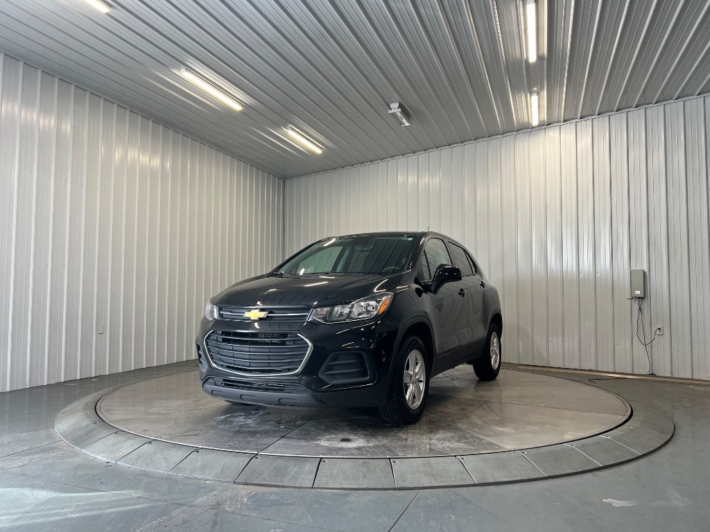 2022 Chevrolet Trax LS AWD's photo