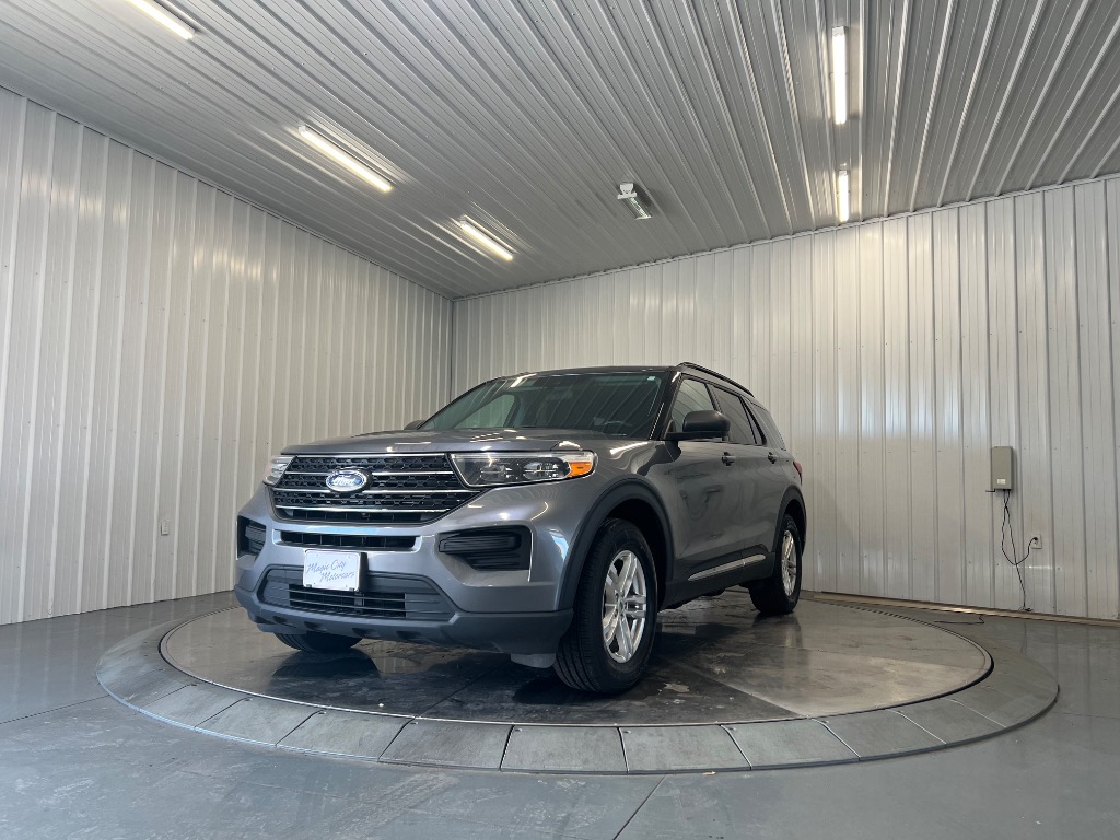 2022 Ford Explorer XLT - Main Image