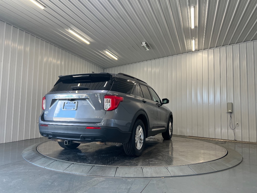 2022 Ford Explorer XLT - Image 4