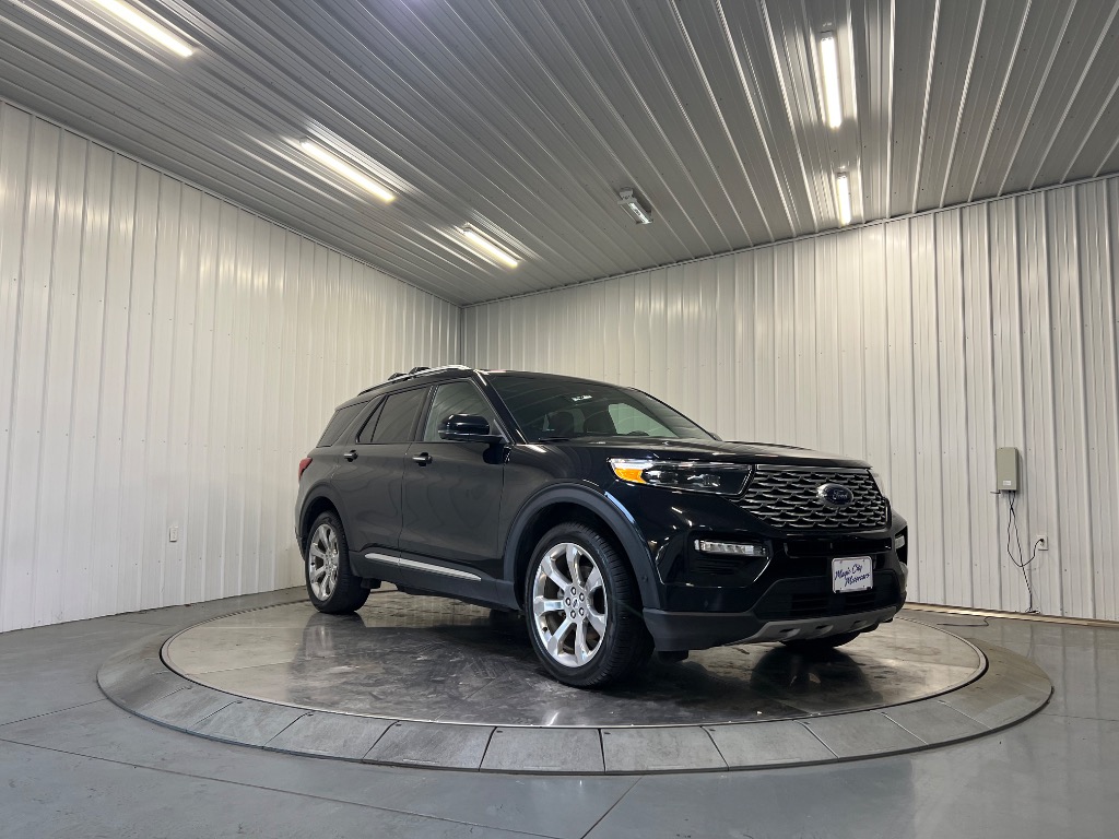 2020 Ford Explorer Platinum - Image 3