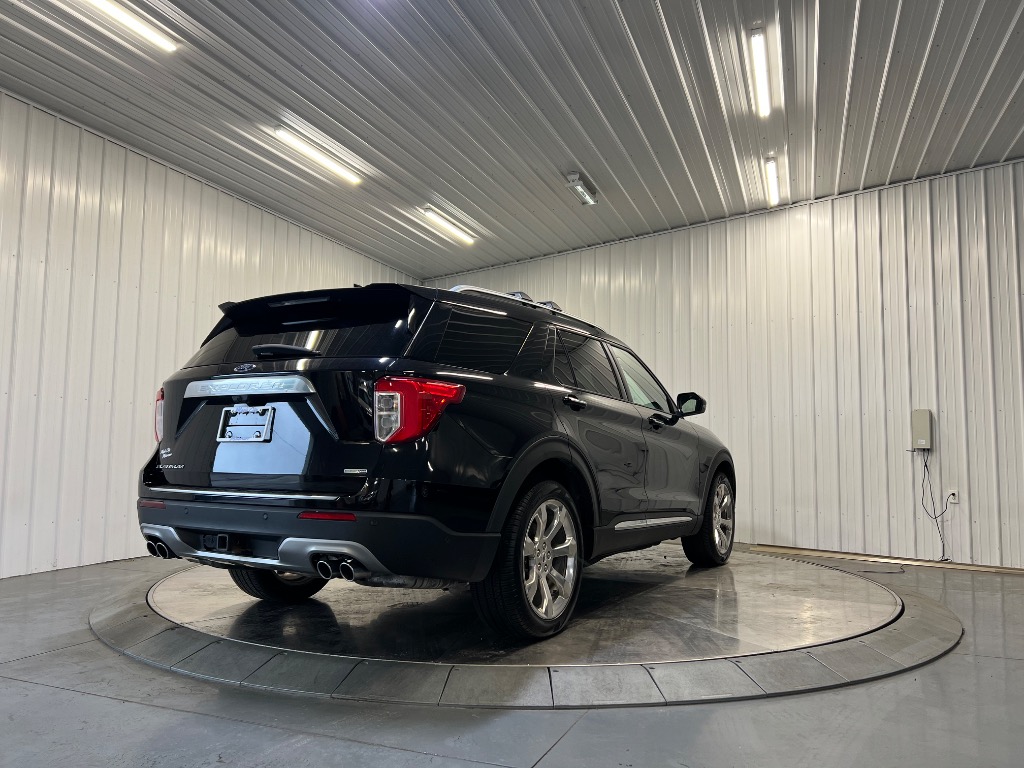 2020 Ford Explorer Platinum - Image 4