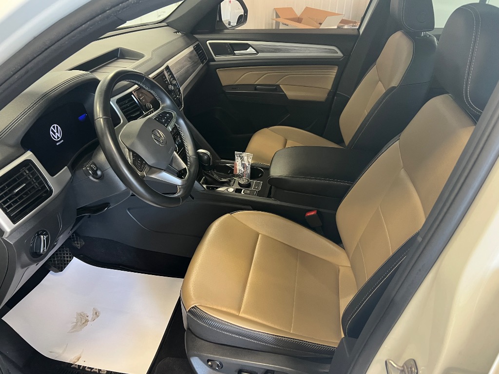 2022 Volkswagen Atlas Cross Sport SE w/Tech - Photo 11