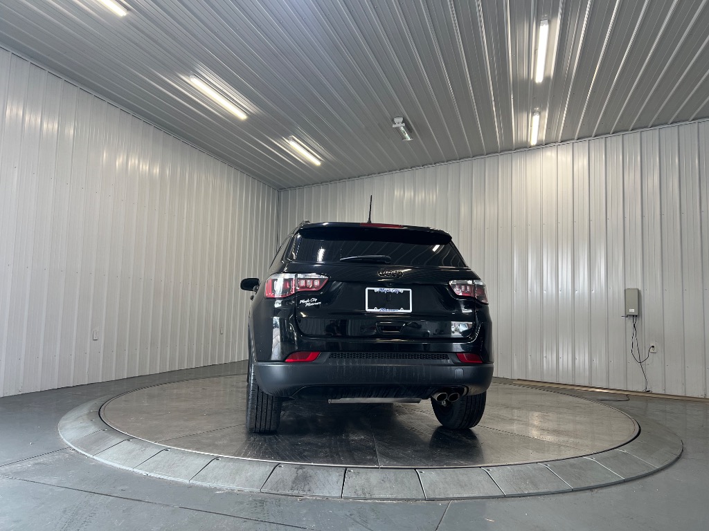 Photo 4 of 2019 Jeep Compass Altitude