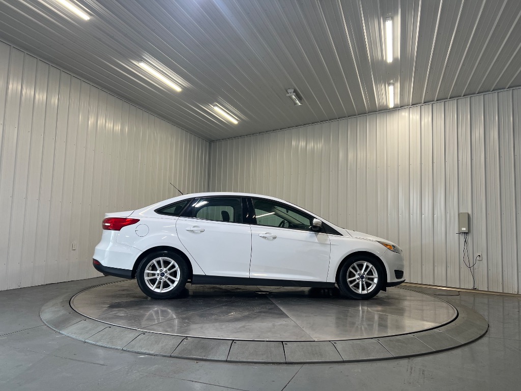 Photo 5 of 2016 Ford Focus SE