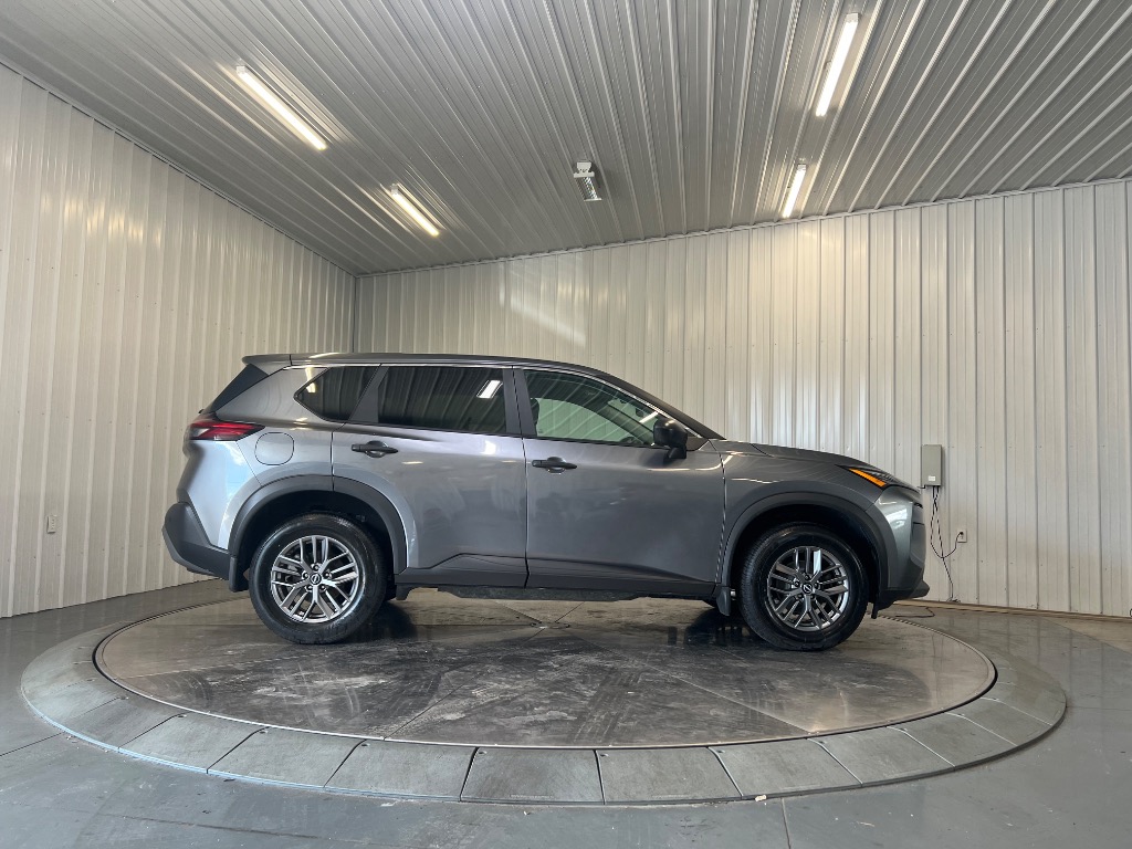 Photo 2 of 2023 Nissan Rogue S