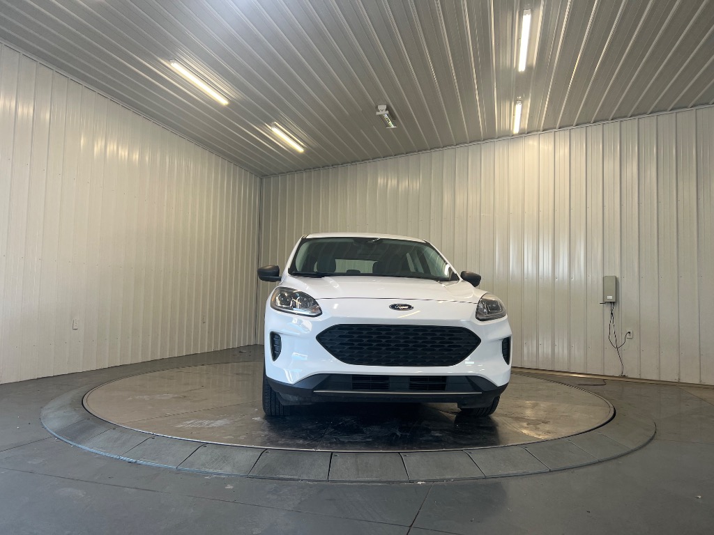 Photo 2 of 2022 Ford Escape S