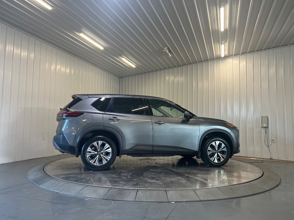Photo 4 of 2021 Nissan Rogue SV