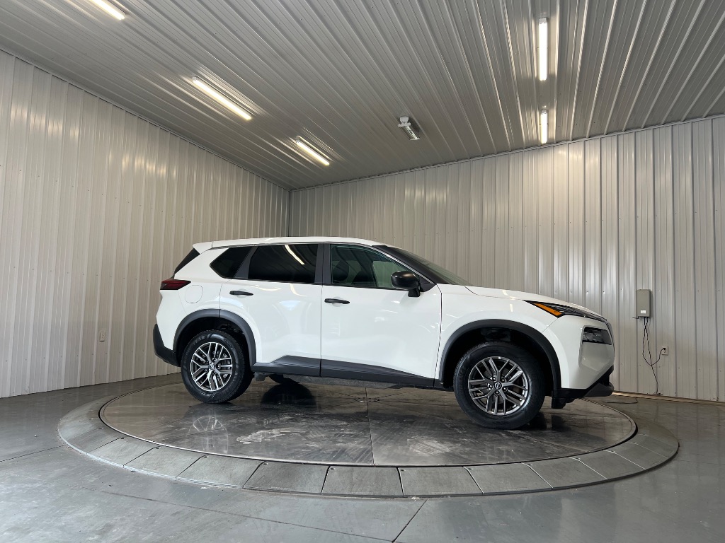Photo 4 of 2023 Nissan Rogue S