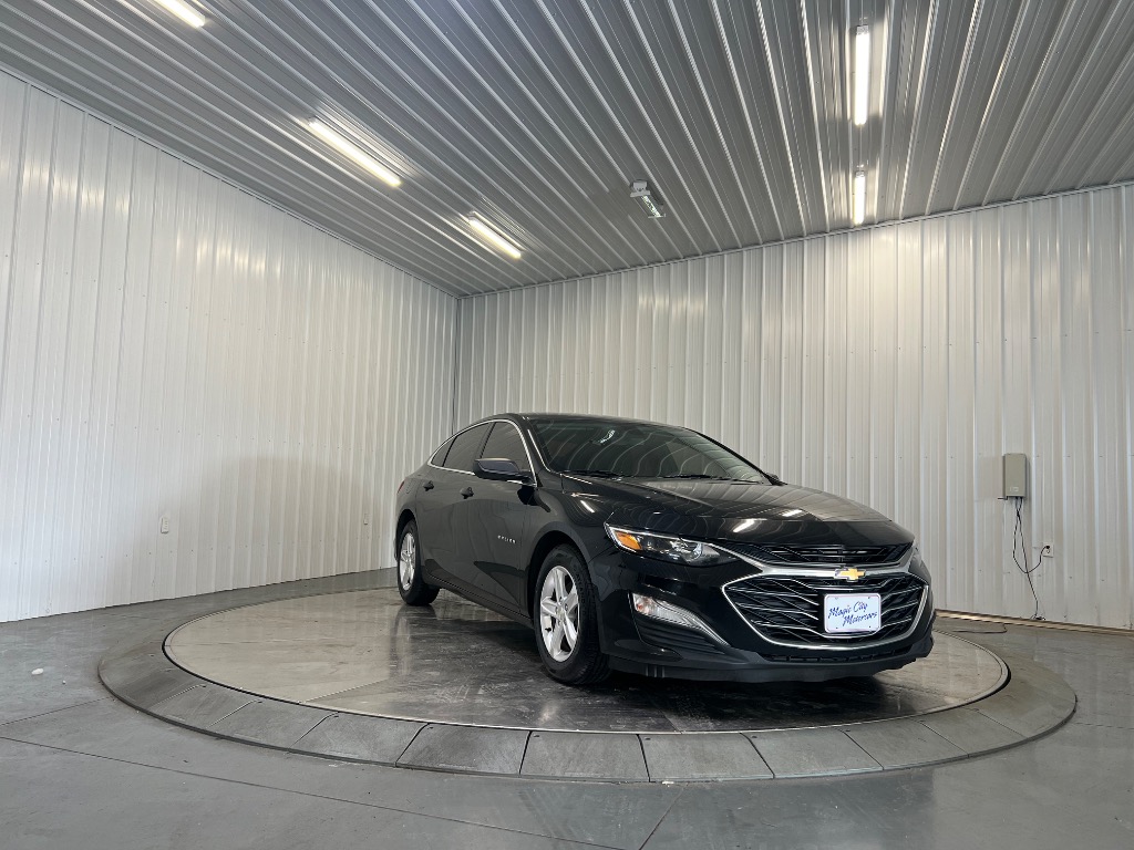 Photo 3 of 2019 Chevrolet Malibu LS